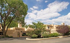 Sagebrush Inn & Suites